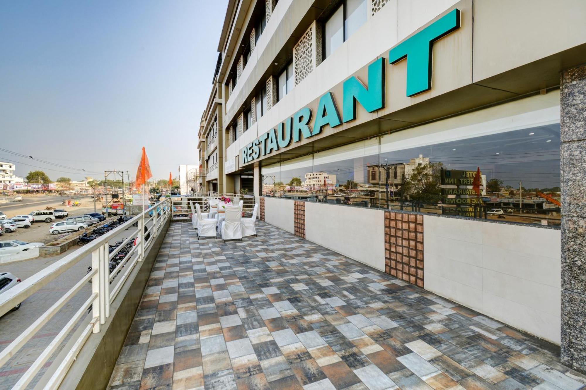 Hotel Desert Inn Tharad Exterior photo